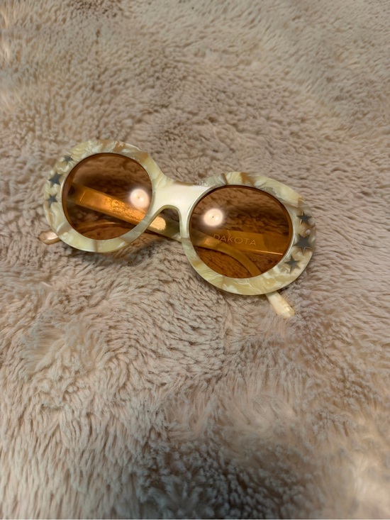 Poppy Lissiman Accessories - Rare Poppy Lissiman Dakota Sunglasses